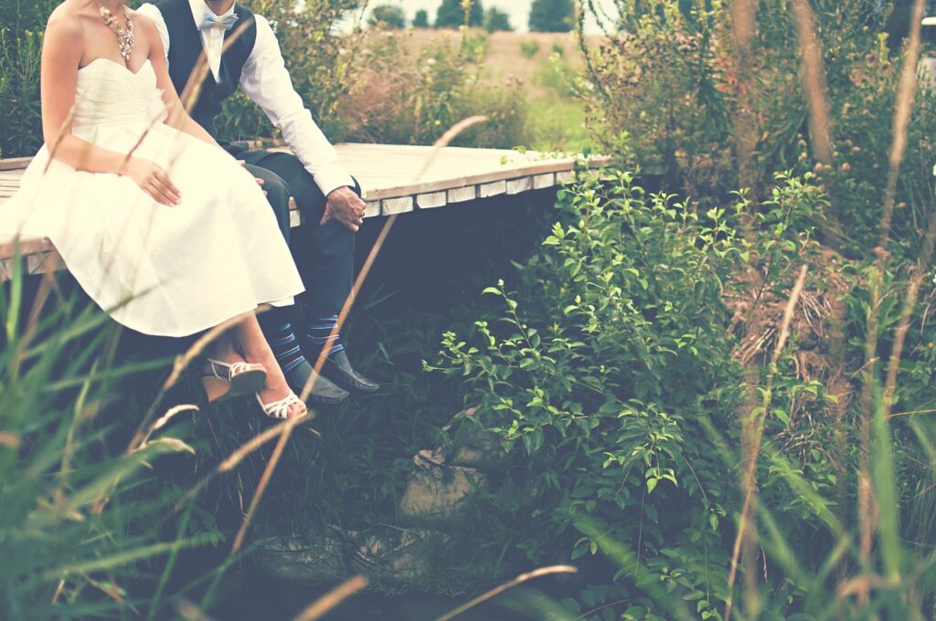 bride and groom, couple, wedding-768594.jpg